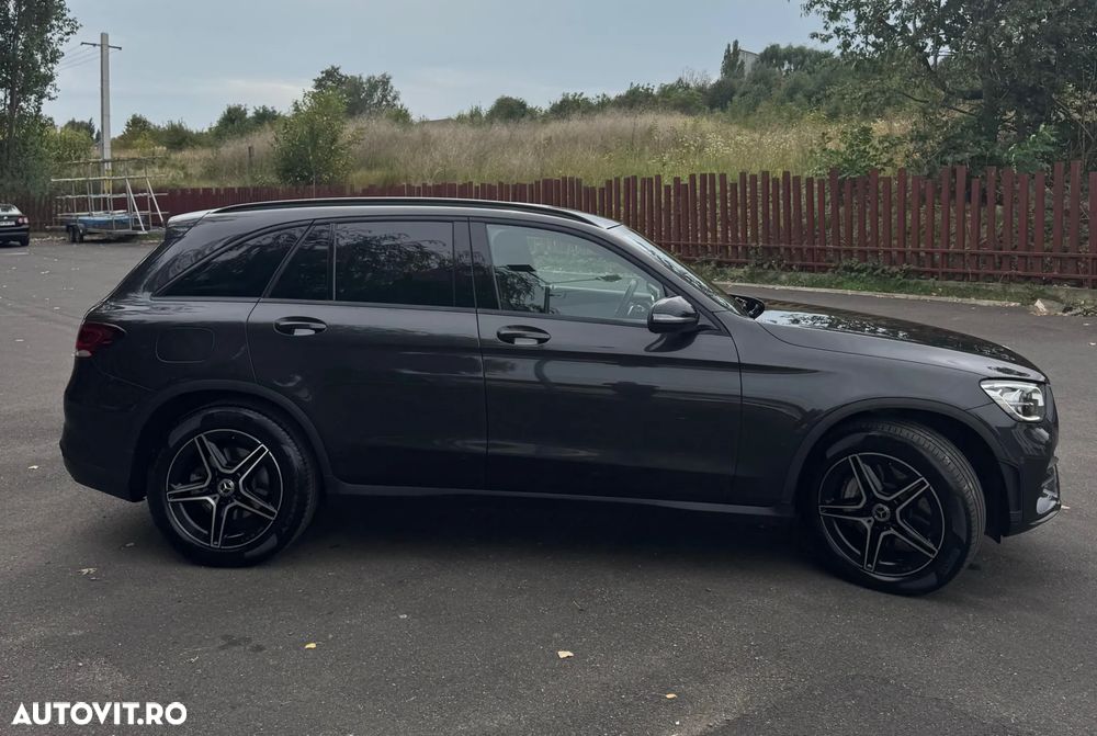 Mercedes-Benz GLC 200 4Matic 9G-TRONIC AMG Line - 5