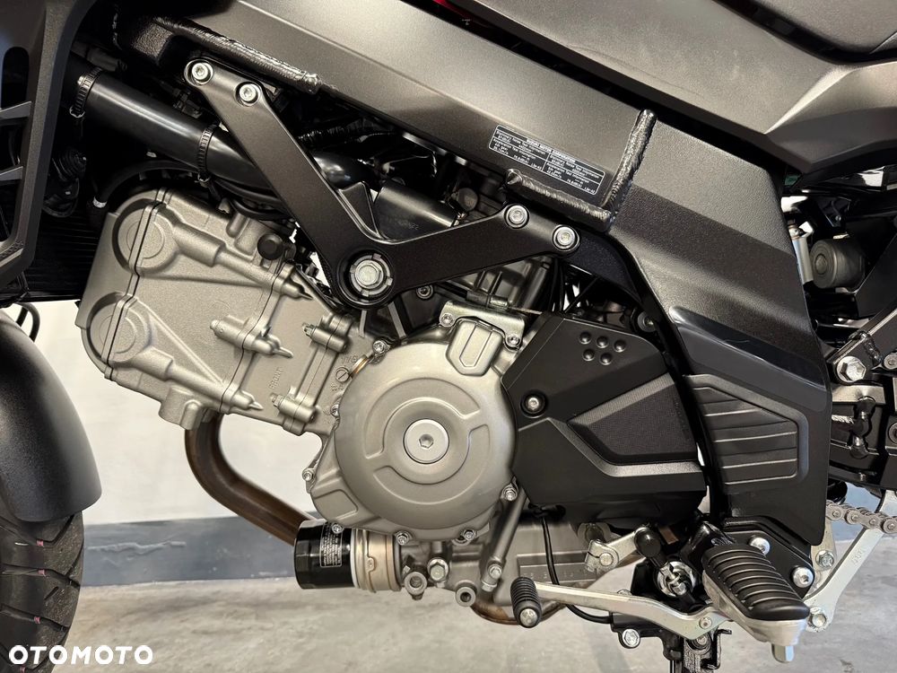 Suzuki V-STROM - 11