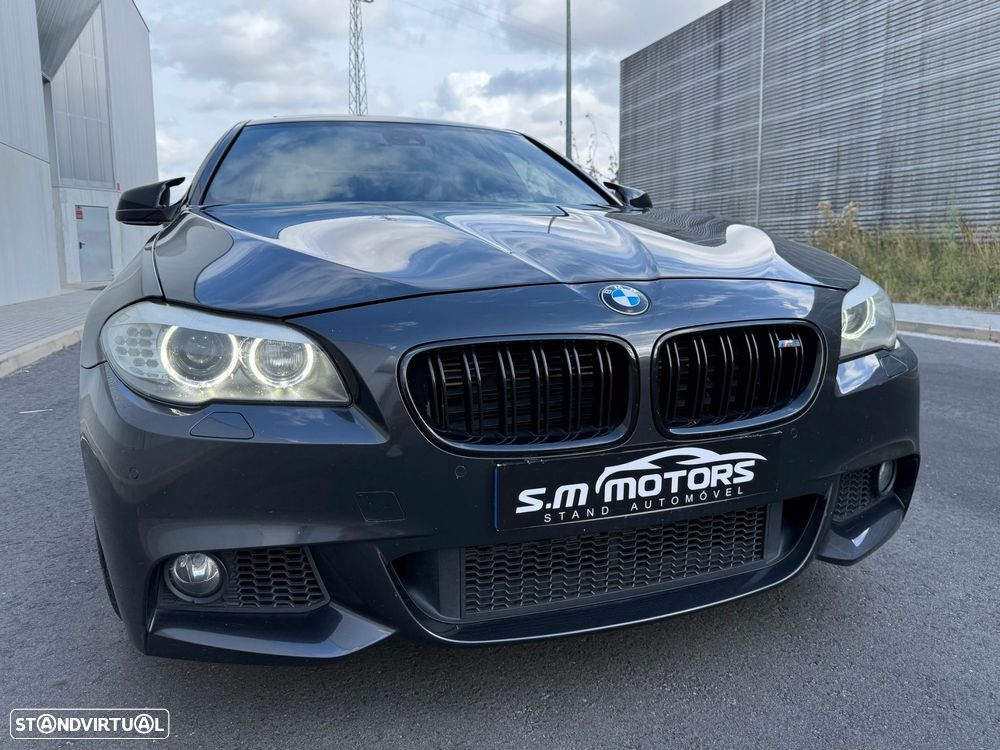 BMW 550 i Pack M Auto - 3