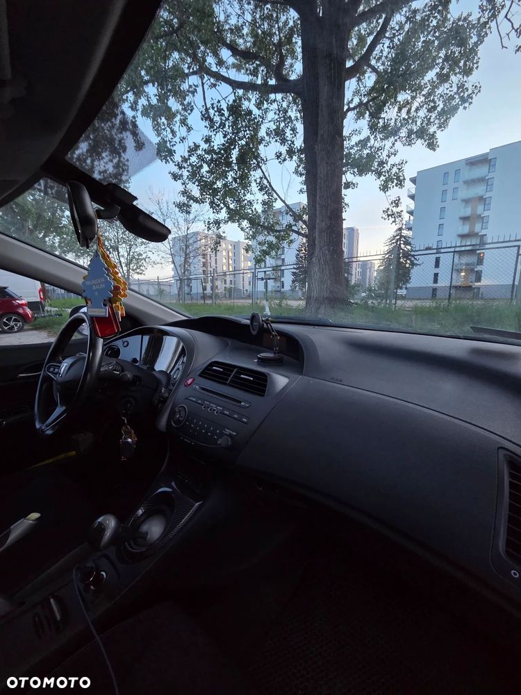 Honda Civic 1.8 Executive - 10