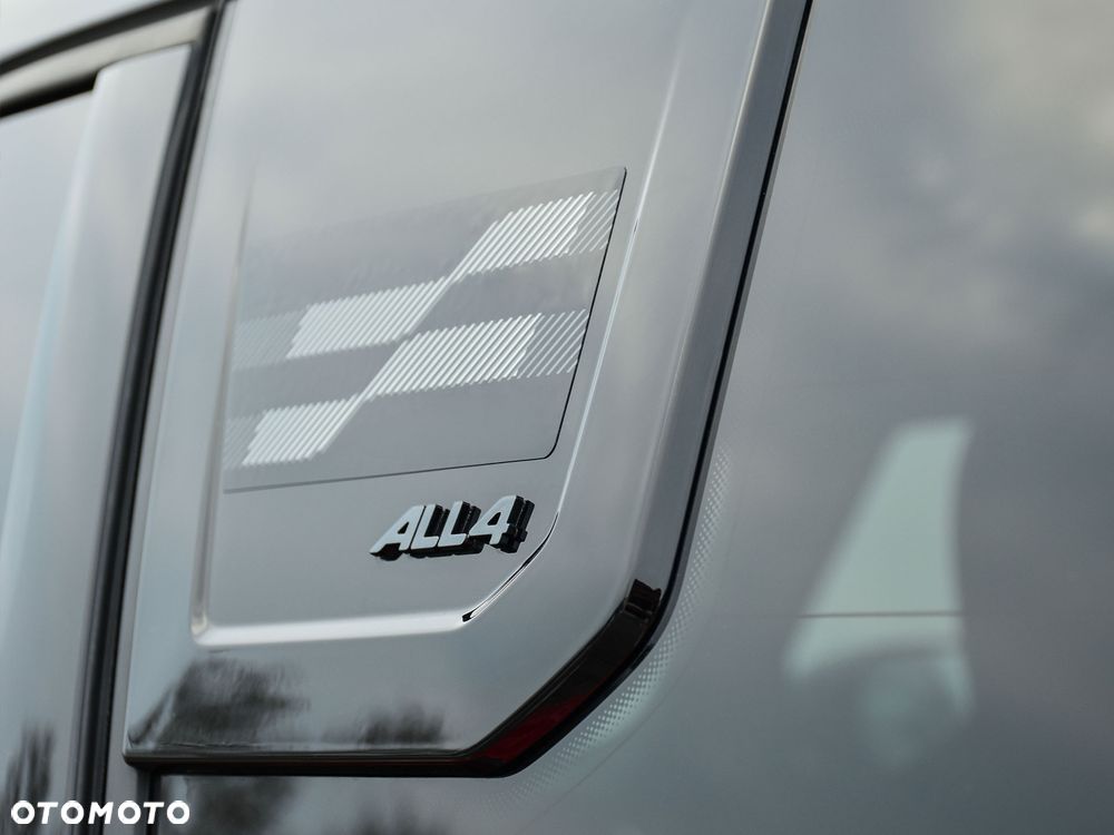 MINI Countryman S ALL4 John Cooper Works Trim - 13