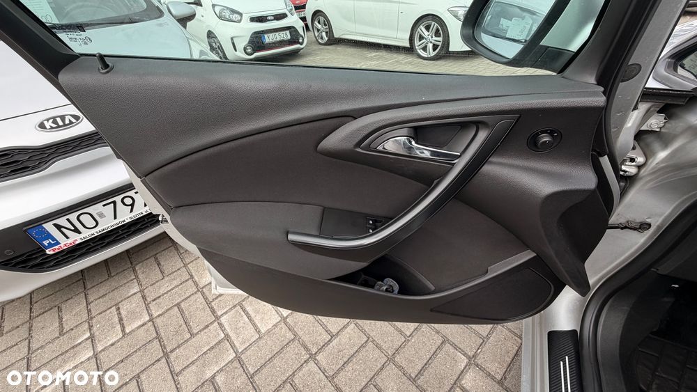 Opel Astra 1.4 T Cosmo - 15