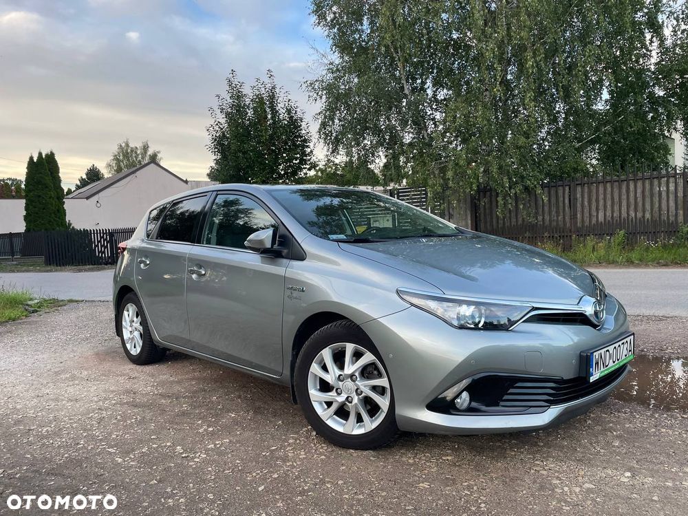 Toyota Auris Hybrid 135 Premium - 1