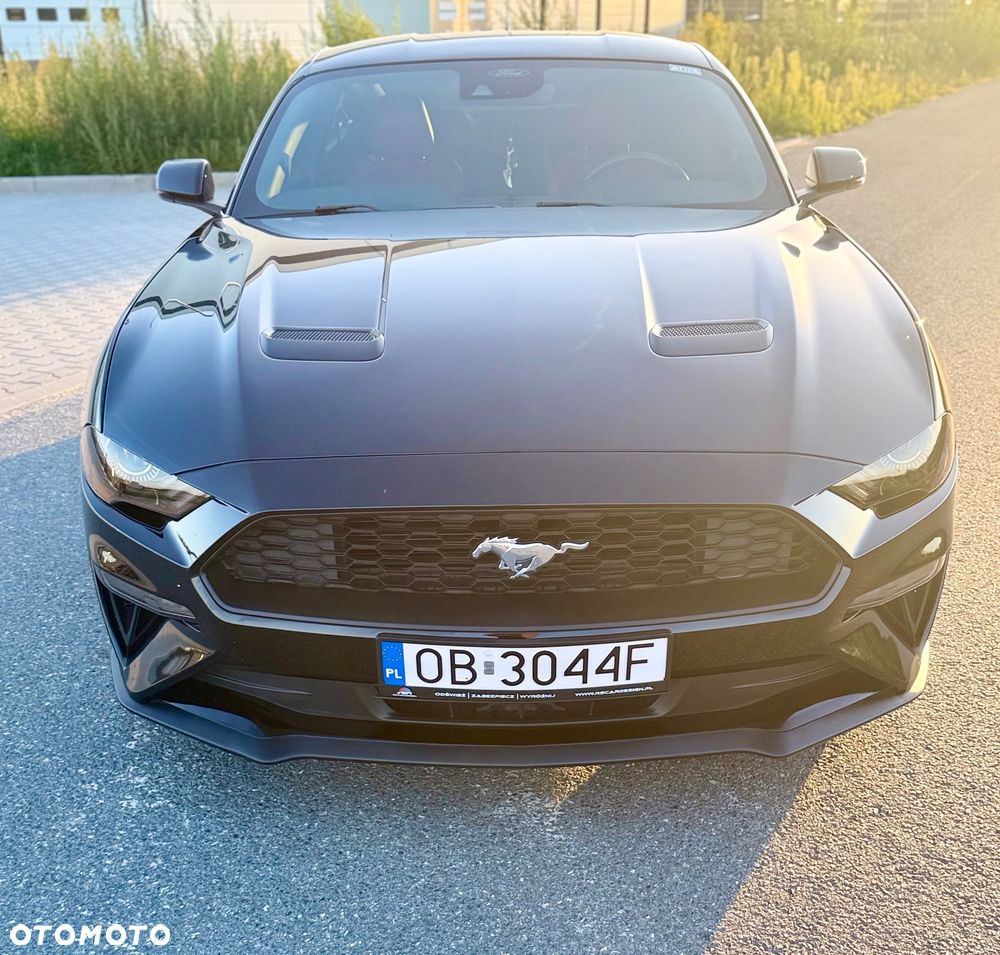 Ford Mustang - 6