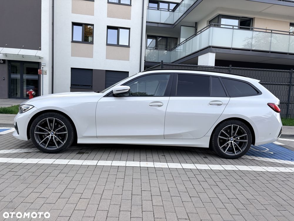 BMW Seria 3 2020 photo 4