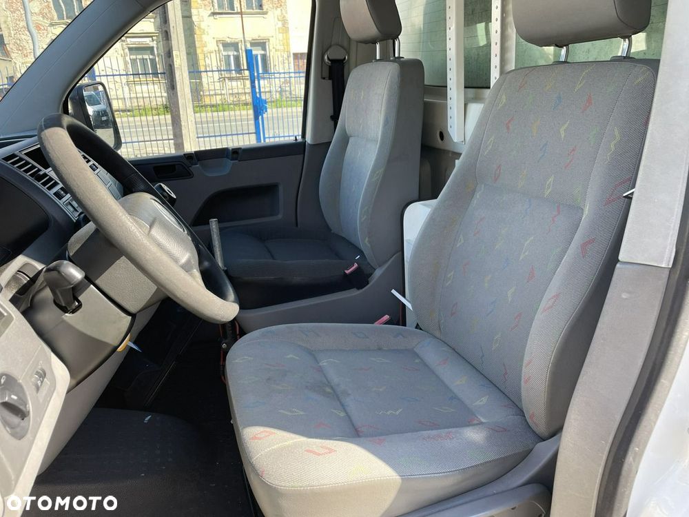 Volkswagen Transporter - 25