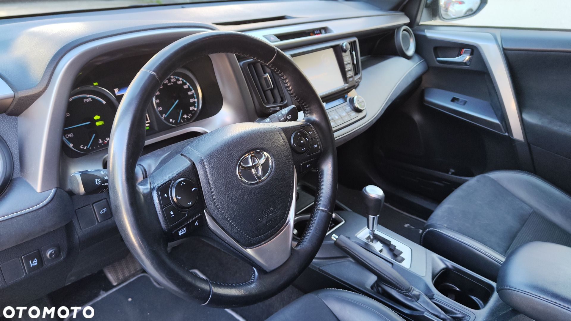 Toyota RAV4 - 8