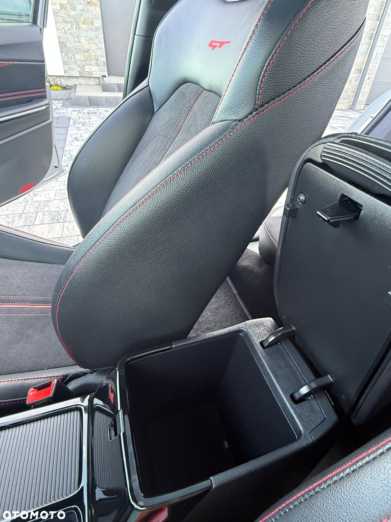 Kia ProCeed 1.6 T-GDI GT DCT - 36