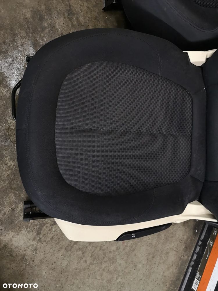 FOTEL KIEROWCY CZARNY MATERIAŁ KANAPA TYLNA BMW 2 F45 ACTIVE TOURER 2017R - 18