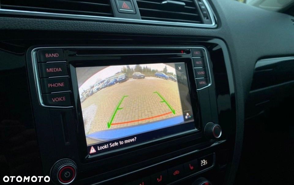 Volkswagen Jetta 1.4 TSI BMT Highline DSG - 18