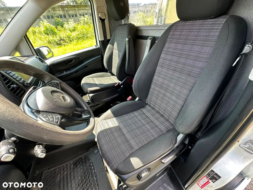 Mercedes-Benz VITO 2.1 diesel 190kM automat, WERSJA LONG L2H1, GWARANTOWANY PRZEBIEG! 2015 rok, ALUFELGI, CZUJNIKI PRKOWANIA, BEZWYPADKOWY! - 26
