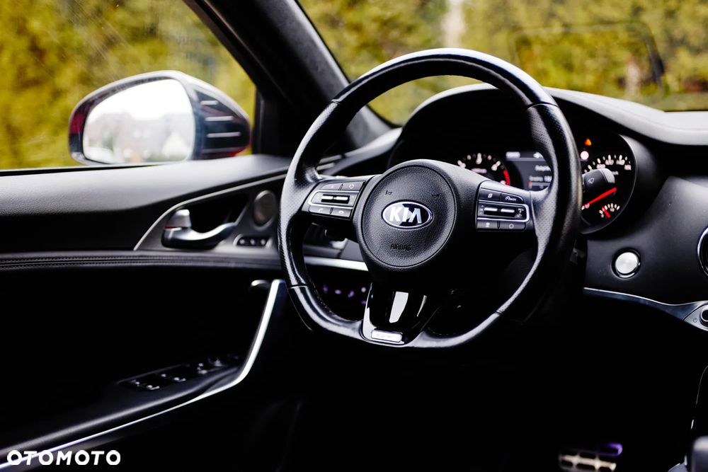 Kia Stinger 2.2 CRDI GT Line - 28