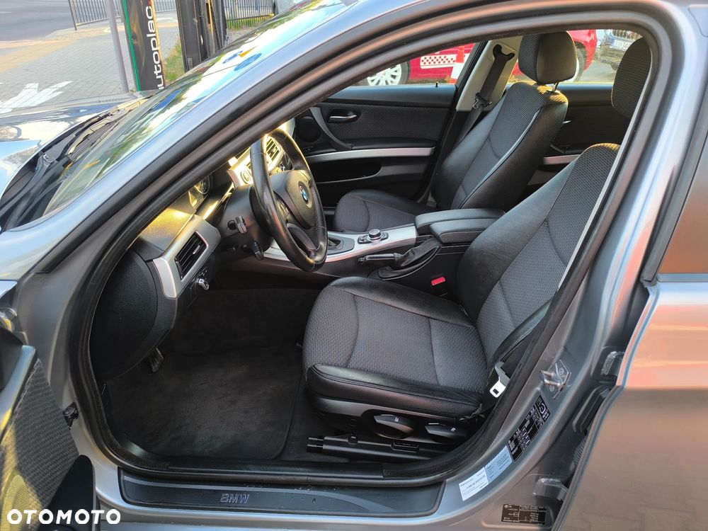 BMW Seria 3 - 12
