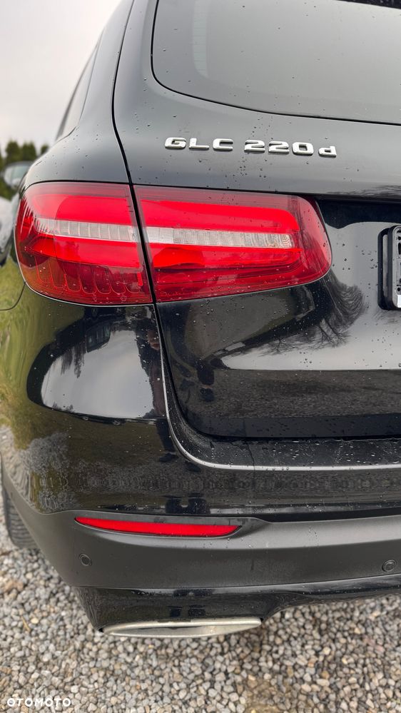 Mercedes-Benz GLC 220 d 4Matic 9G-TRONIC - 24