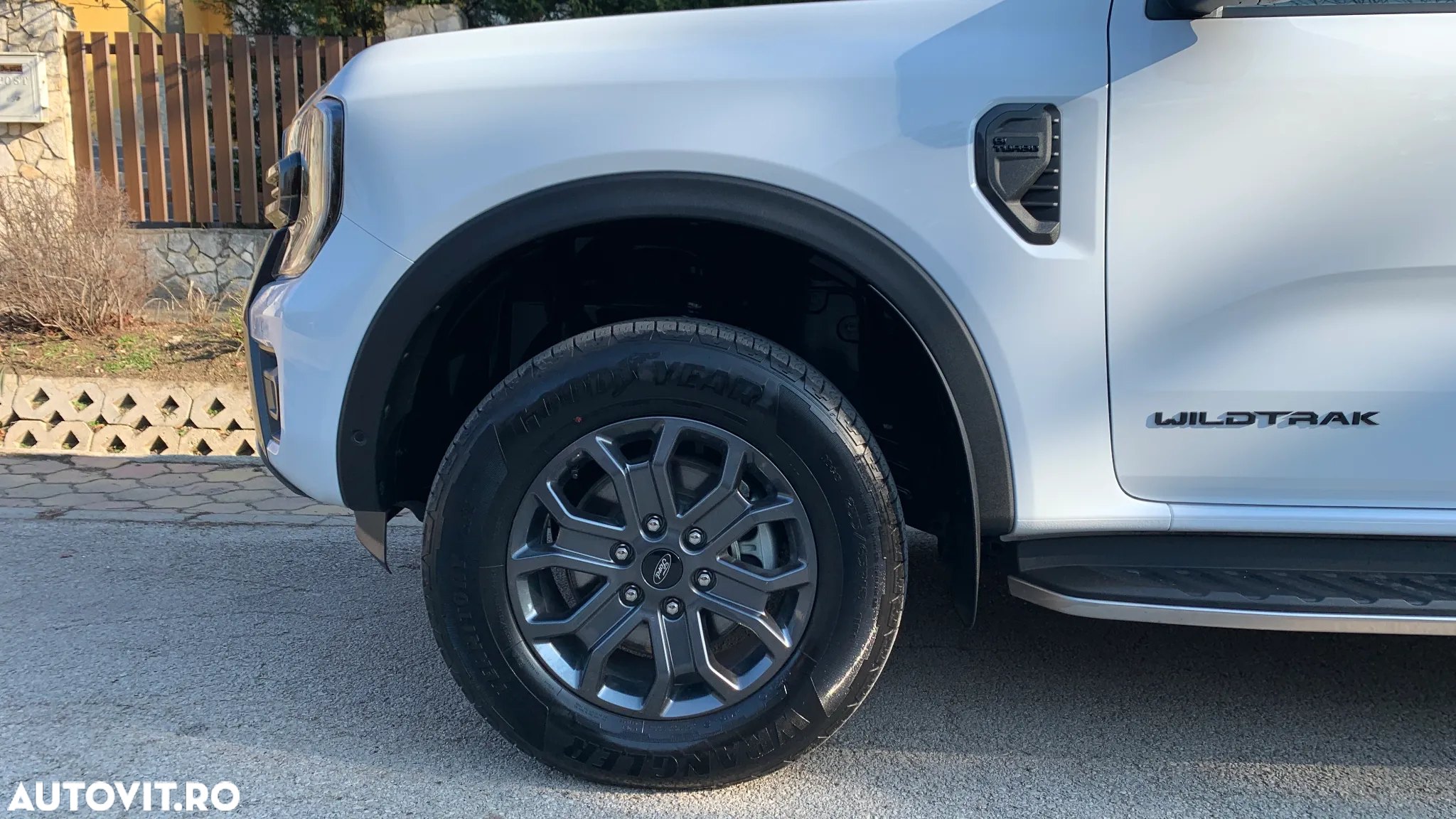 Ford Ranger Pick-Up 2.0 TD 205 CP 10AT 4x4 Double Cab Wildtrak - 11
