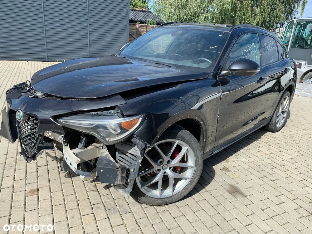 Alfa Romeo Stelvio 2.0 Turbo 16V AT8-Q4 Executive - 10