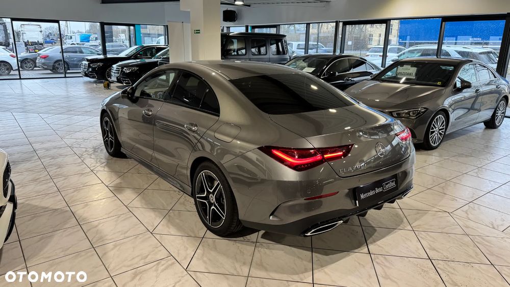 Mercedes-Benz CLA 200 AMG Line 7G-DCT - 4