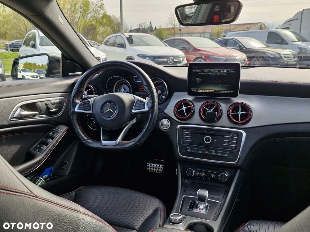 Mercedes-Benz CLA - 12