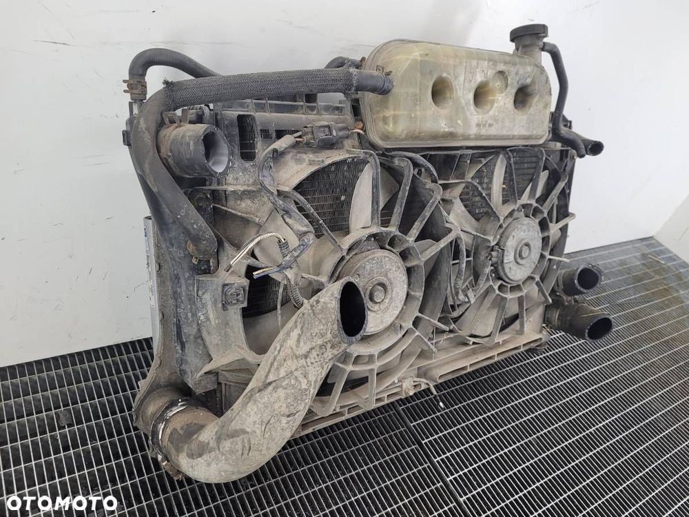 KOMPLET CHŁODNIC WODY KLIMATYZACJI WENTYLATOR TOYOTA AVENSIS T25 2.2 D - 2