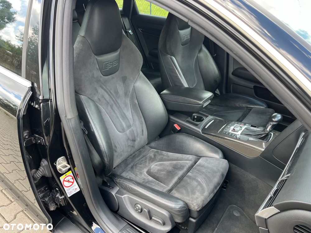 Audi S6 Limousine - 12