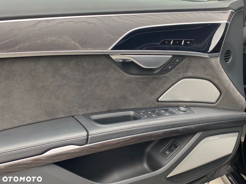 Audi A8 L 60 TFSI quattro tiptronic - 11