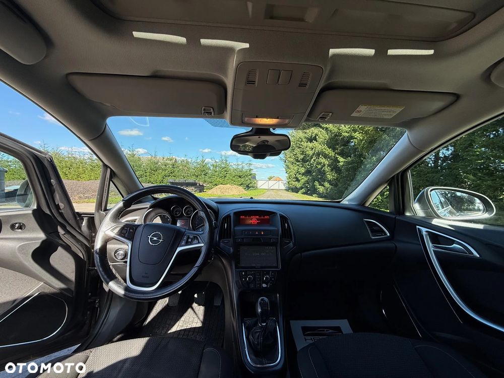 Opel Astra GTC 1.6 Turbo Edition - 9