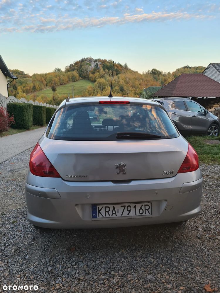 Peugeot 308 2008 photo 5