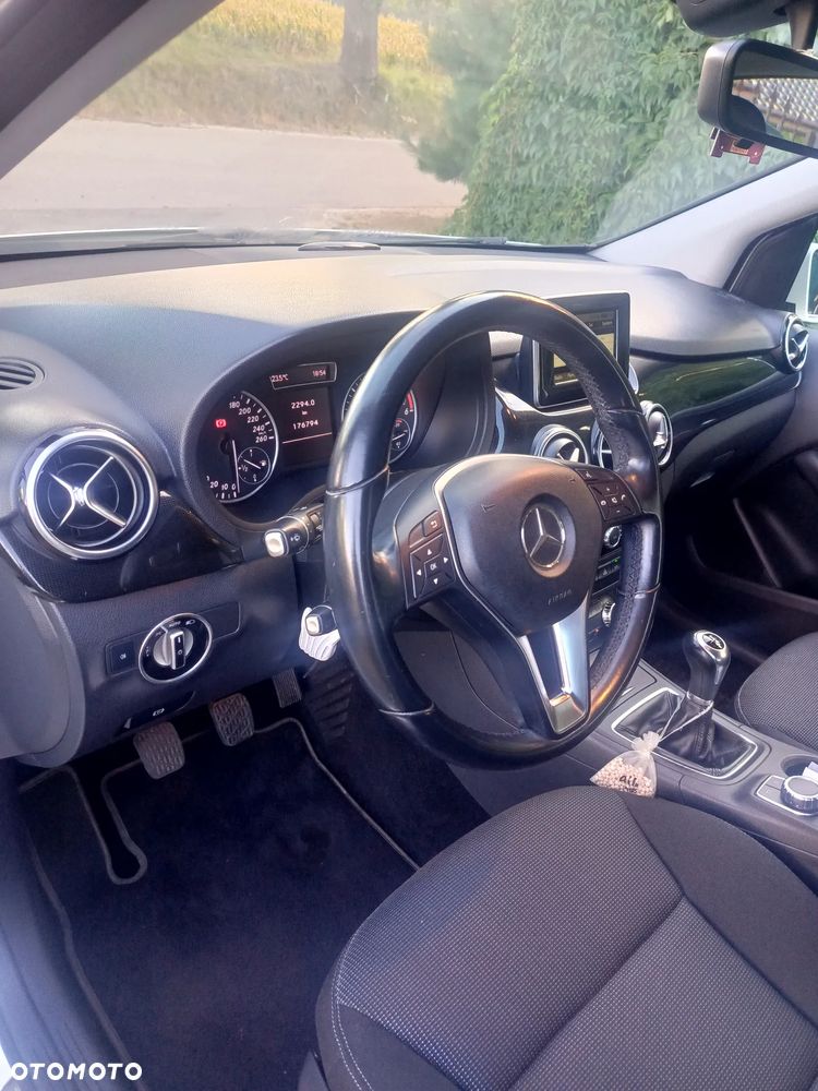Mercedes-Benz Klasa B 180 CDI BlueEFFICIENCY Edition Style - 21