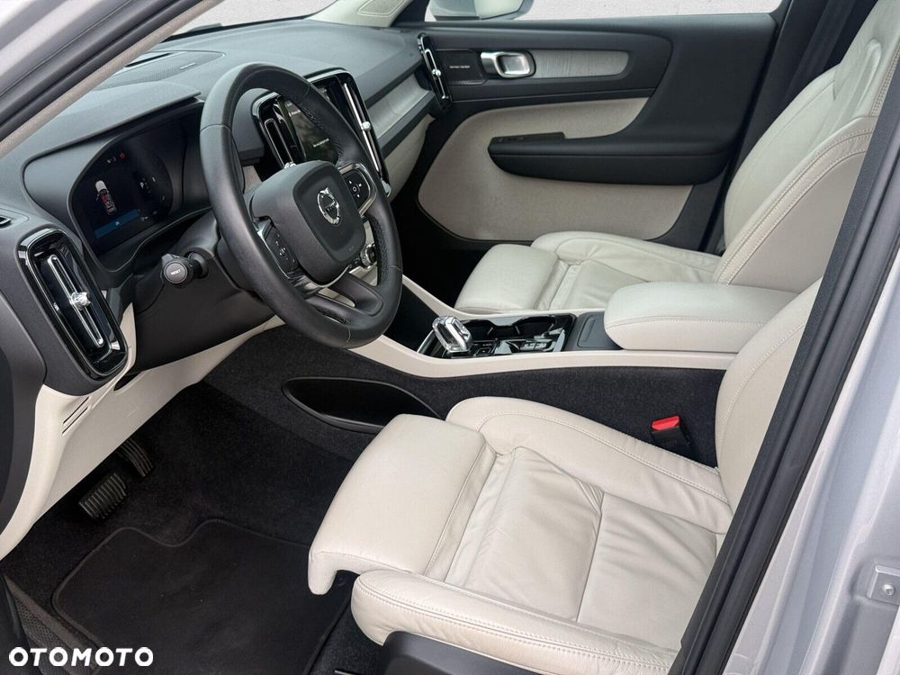 Volvo XC 40 - 12