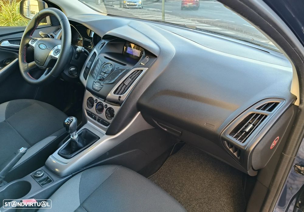 Ford Focus SW 1.6 TDCi DPF S&S Trend - 14