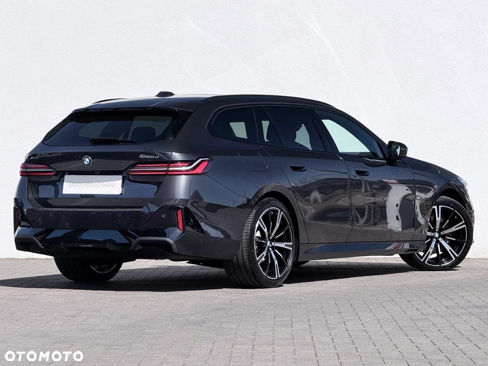 BMW Seria 5 520d xDrive - 3