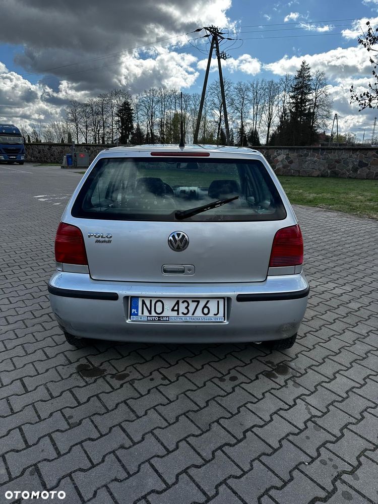 Volkswagen Polo 1.4 Basis - 4