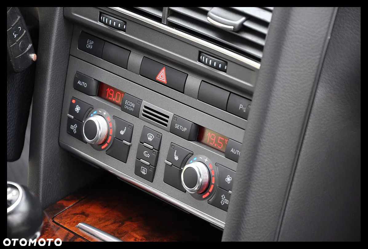 Audi A6 2.4 Quattro - 37