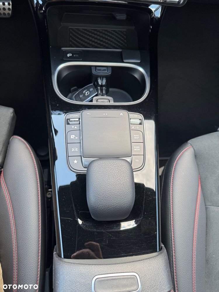 Mercedes-Benz CLA 200 d 4Matic 8G-DCT AMG Line - 20