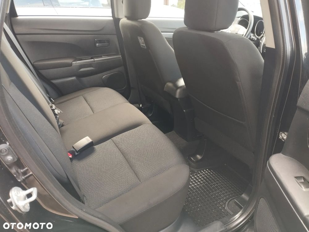 Mitsubishi ASX 1.6 Inform - 18