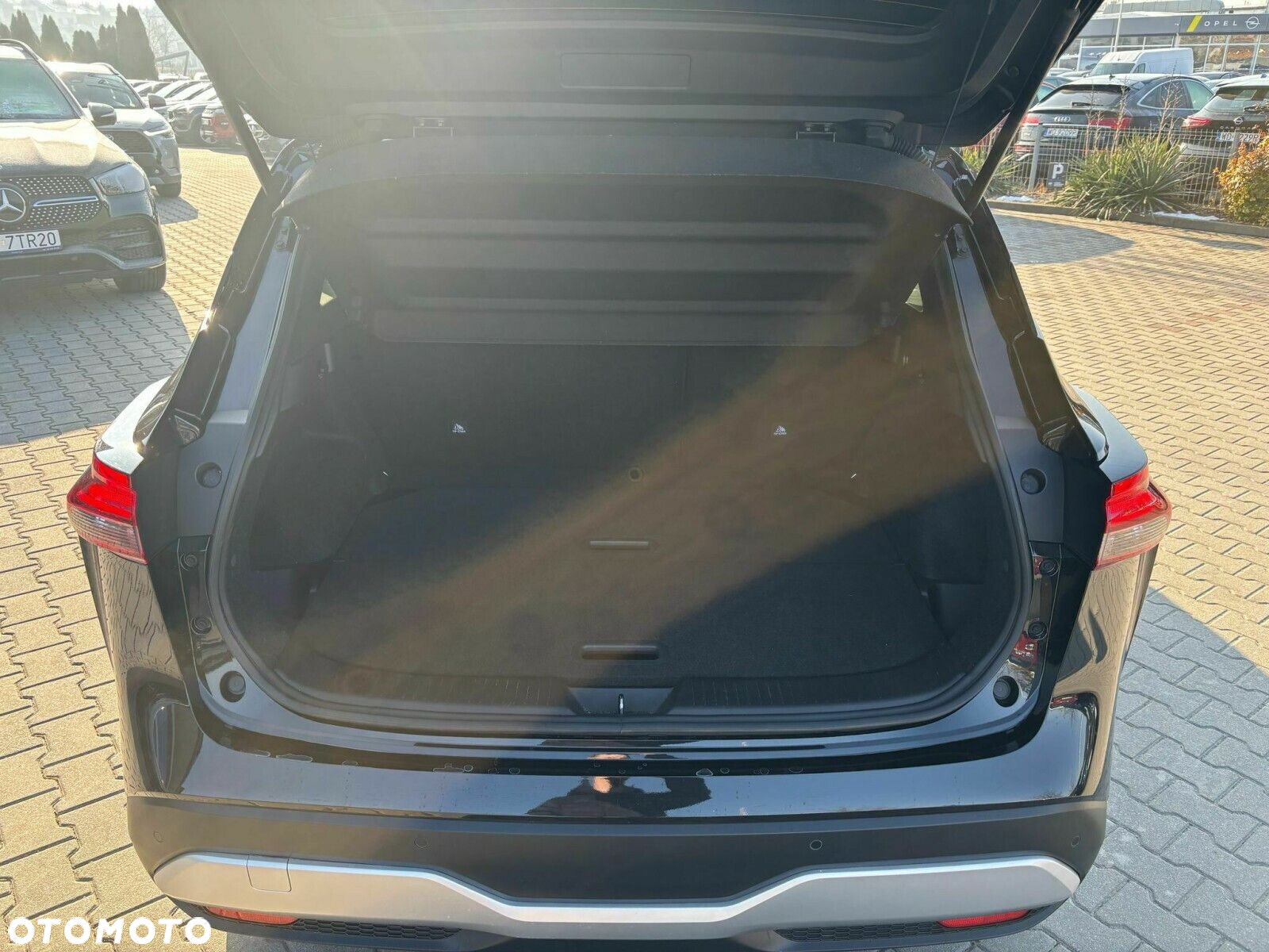 Nissan Qashqai 1.3 DIG-T mHEV N-Connecta - 10