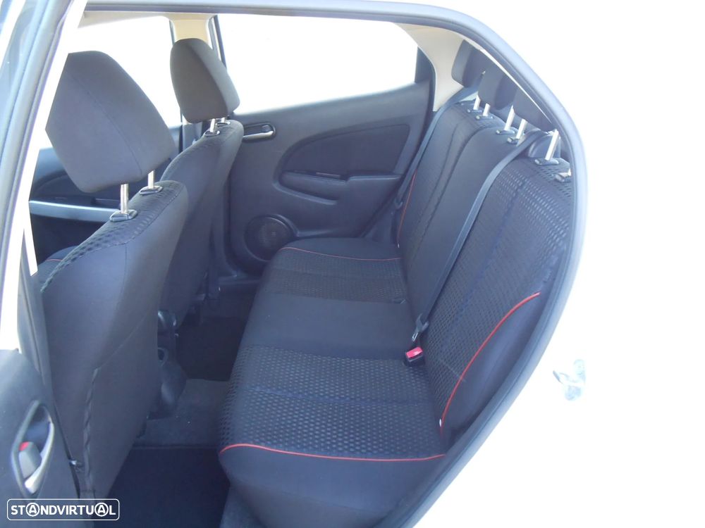 Mazda 2 1.3 MZR Sport - 17