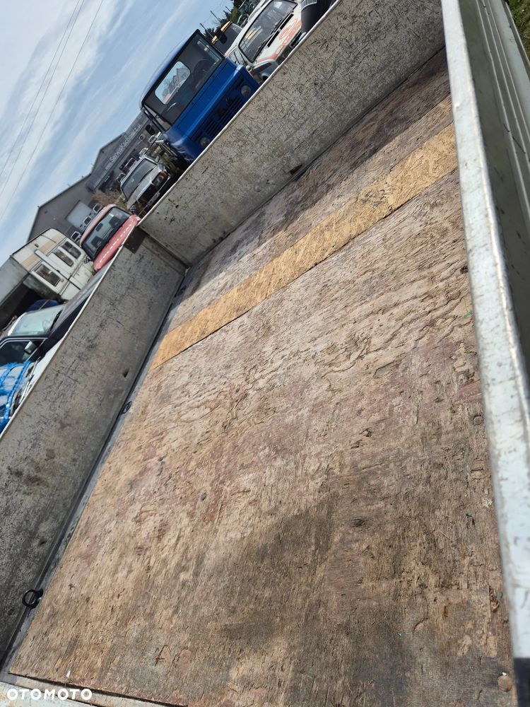 Volkswagen Transporter - 11