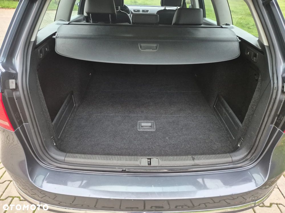 Volkswagen Passat 2.0 TDI DSG BlueMotion Technology Highline - 17