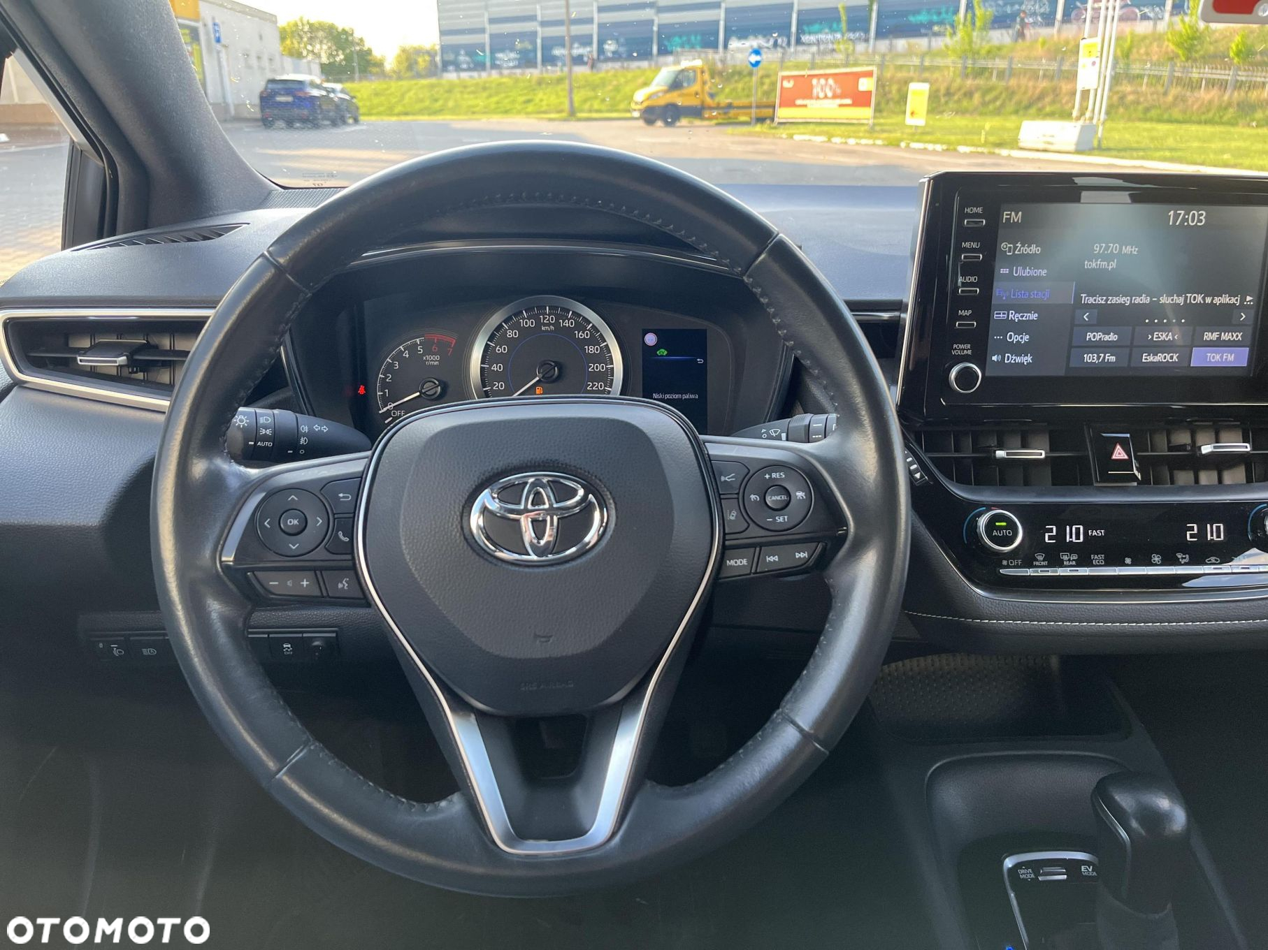Toyota Corolla - 16