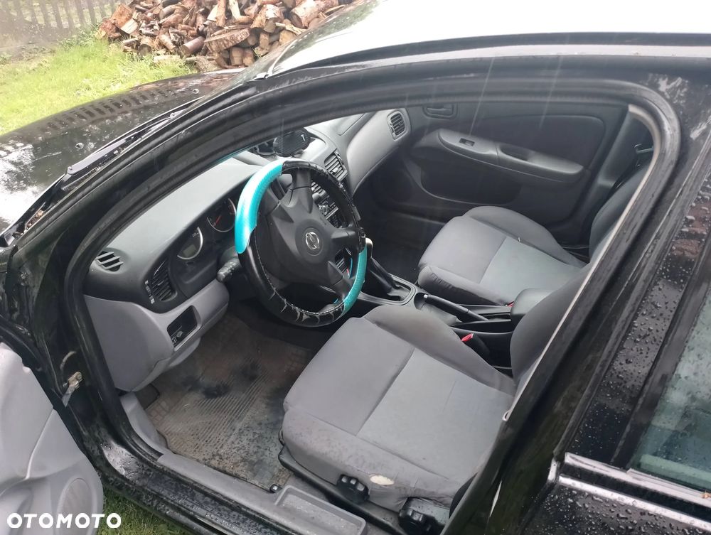 Nissan Almera - 3