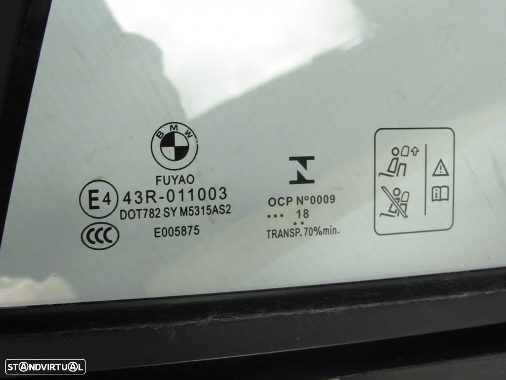 Vidro fixo porta Esquerdo/Trás Seminovo/ Original BMW 1 (F40) 51357452413 - 2