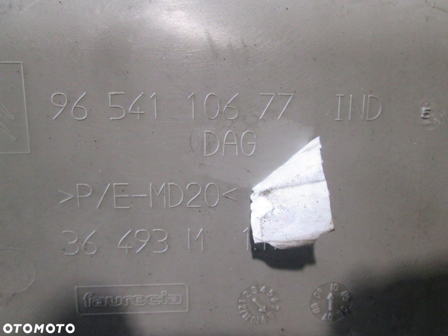 LODÓWKA SCHOWEK KONSOLI CITROEN C4 GRAND PICASSO I 06- 9654110677 - 4