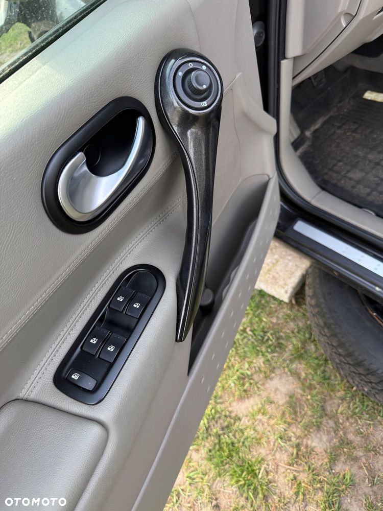 Renault Megane 1.9 dCi Privilege - 6