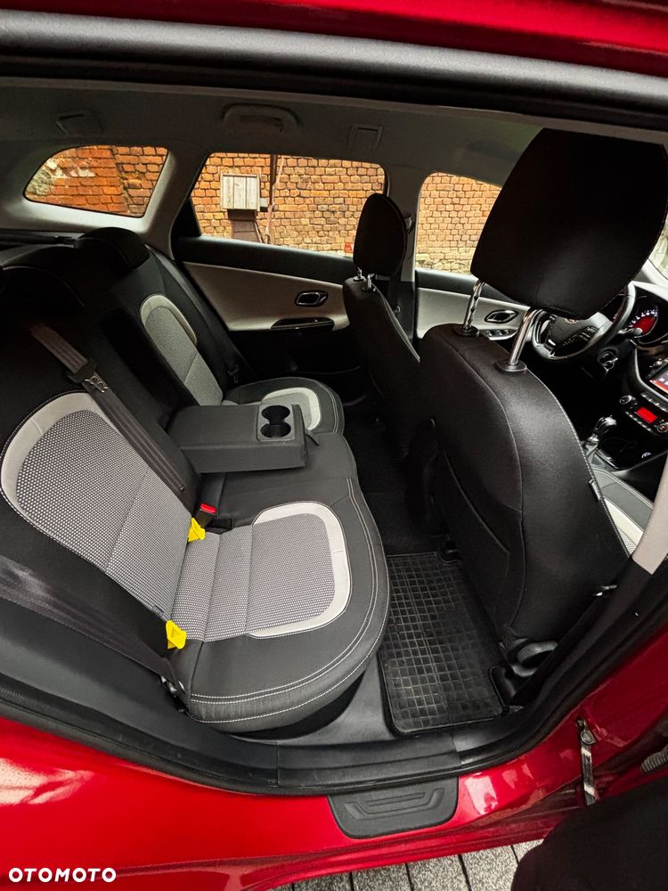 Kia Ceed 1.6 GDI L Business Line - 10