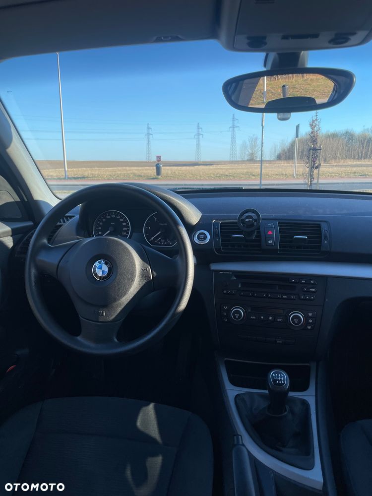 BMW Seria 1 - 12