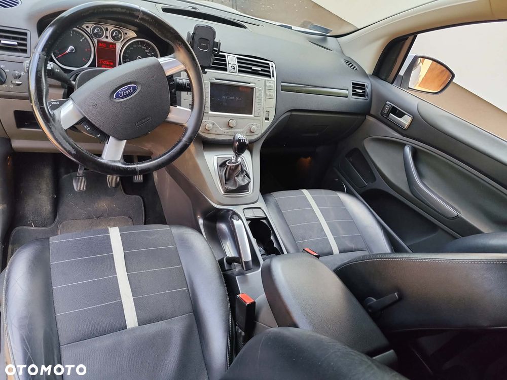 Ford Kuga 2.0 TDCi Titanium - 5