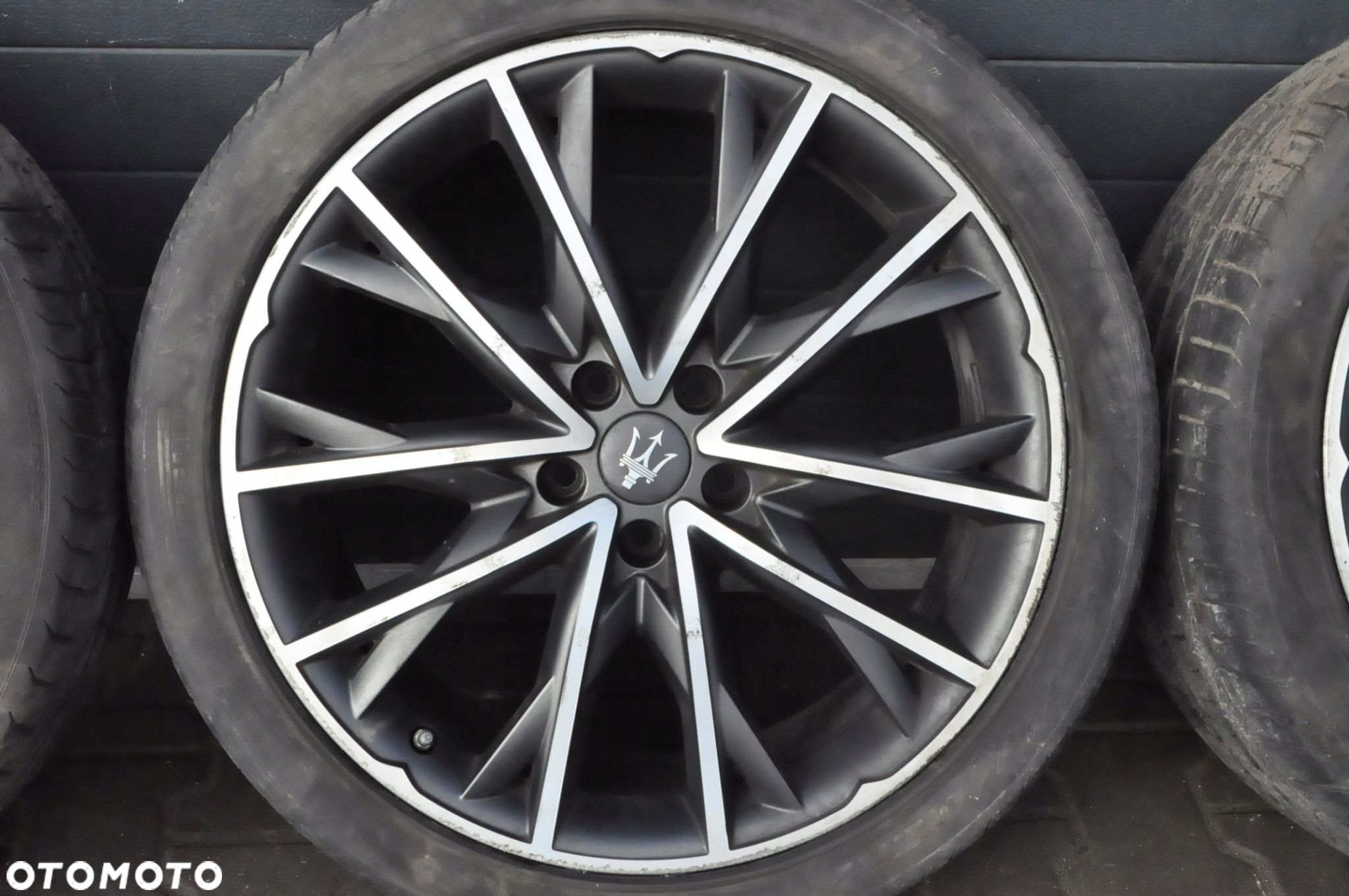 GHIBLI III KOŁA FELGI 20 5x114.3 8,5J ET 43 670123489 10,5J ET45 670123519 - 9