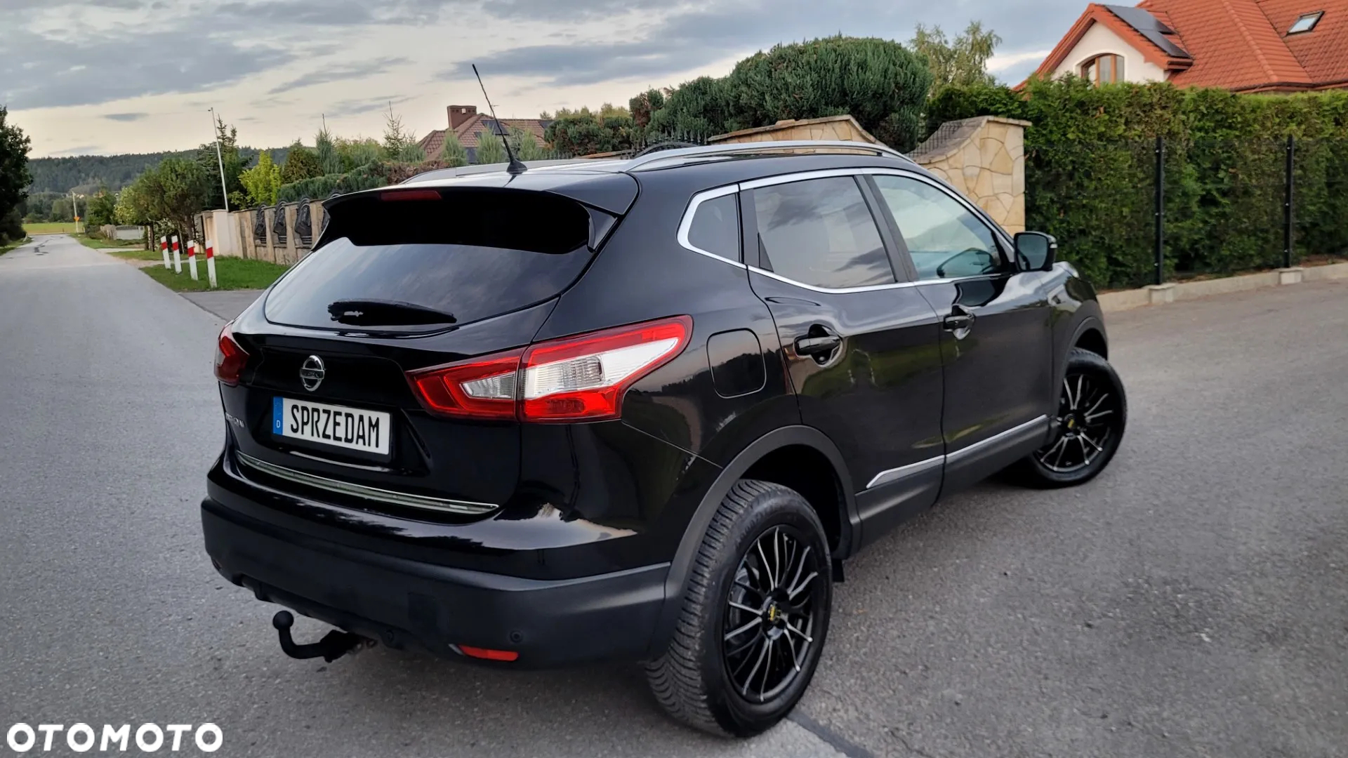 Nissan Qashqai 1.6 DCi 4x4 Black Edition EU6 - 12