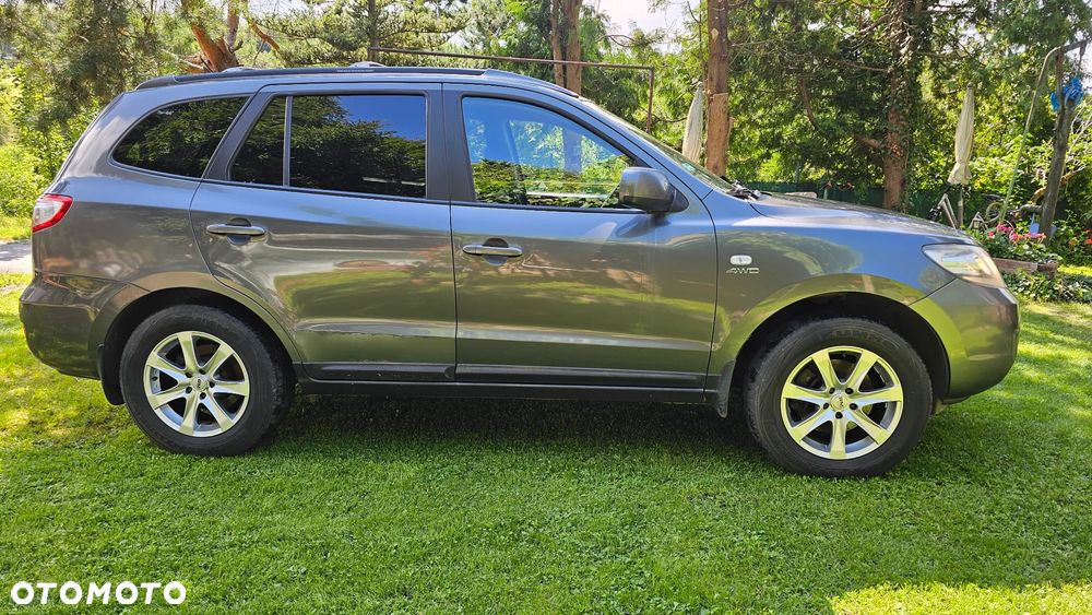 Hyundai Santa Fe - 4